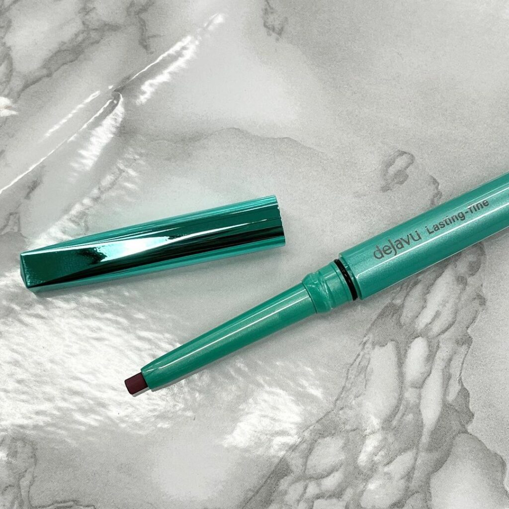 【 #dejavu 】人気アイライナーに媚びない深みピンクが限定で登場10/1全国のバラエティストアで数量限定発売。
細いラインも太めラインも思いのままに描け 【 #dejavu 】人気アイライナーに媚びない深みピンクが限定で登場10/1全国のバラエティストアで数量限定発売。
細いラインも太めラインも思いのままに描け