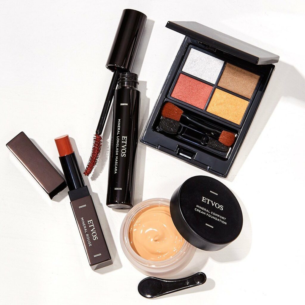 紅葉のように美しい秋のオレンジメイク!
【エトヴォス】2021 AW COLLECTIONのテーマは”MOUNTAIN & AUTUMN LEAVES” 紅葉のように美しい秋のオレンジメイク!
【エトヴォス】2021 AW COLLECTIONのテーマは”MOUNTAIN & AUTUMN LEAVES"