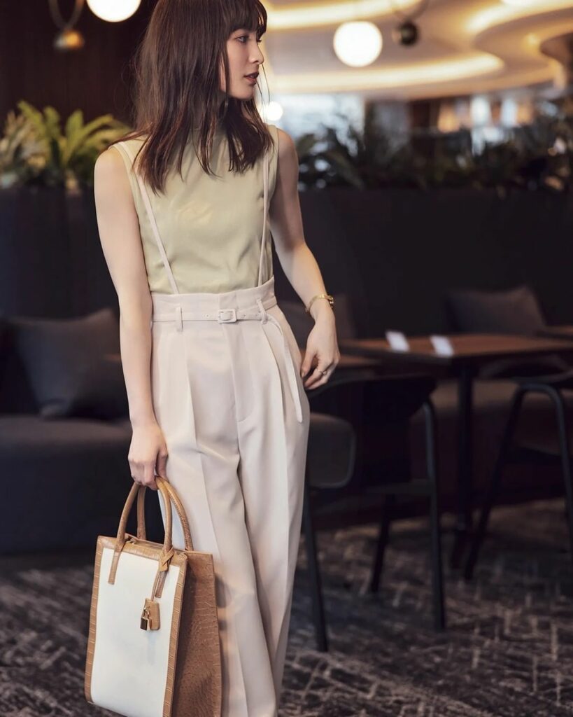 8月17日、今日の東京は雨朝晩くもり。最高気温25度、最低気温20度の予報です（気象庁調べ・17時発表）。

日中雨がぱらつくものの、引き続き過ごしやすい気温が