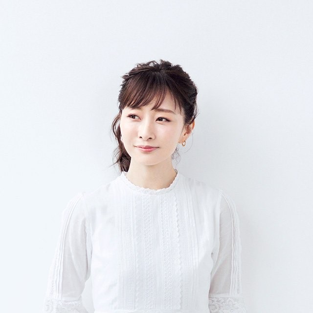 美容家 石井美保さんおすすめ 効く コスメ たるみの気になる朝や撮影前は必須のアイテム 美容家の石井美保さんが 実際に使用してみて 効く と感じたコ Magmoe 美容家 石井美保さんおすすめ 効く コスメ たるみの気になる朝や撮影前は必須のアイテム 美容家の石井美保さんが 実際に使用してみて 効く と感じたコ Magmoe
