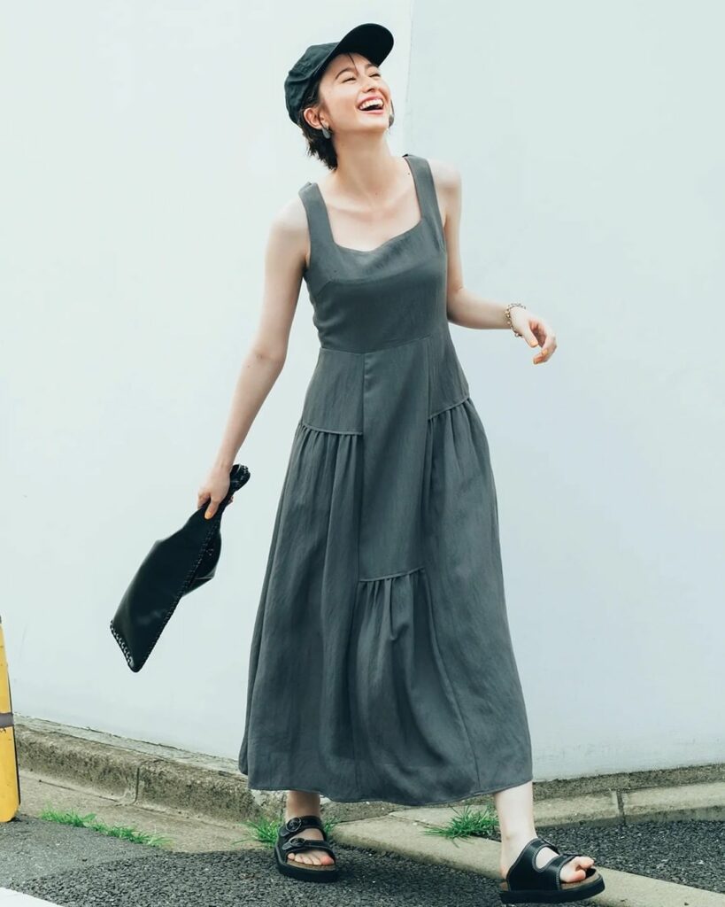 8月21日、今日の東京はくもり昼前から昼過ぎ雨。最高気温30度、最低気温24度の予報です(気象庁調べ・17時発表)。
お昼頃には雨がぱらつき、蒸し暑さも感じそ 8月21日、今日の東京はくもり昼前から昼過ぎ雨。最高気温30度、最低気温24度の予報です(気象庁調べ・17時発表)。
お昼頃には雨がぱらつき、蒸し暑さも感じそ