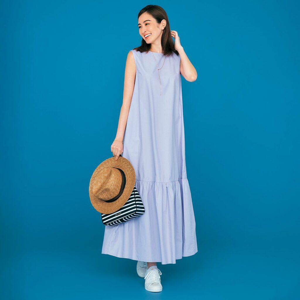 ／⁠⁠
このコーデを真似したいと思ったら、⁠⁠
コメントにをください！⁠⁠
＼⁠⁠
.⁠⁠
8月23日(月)、⁠⁠
甘く見えがちな「ティアードワンピ」は、⁠⁠