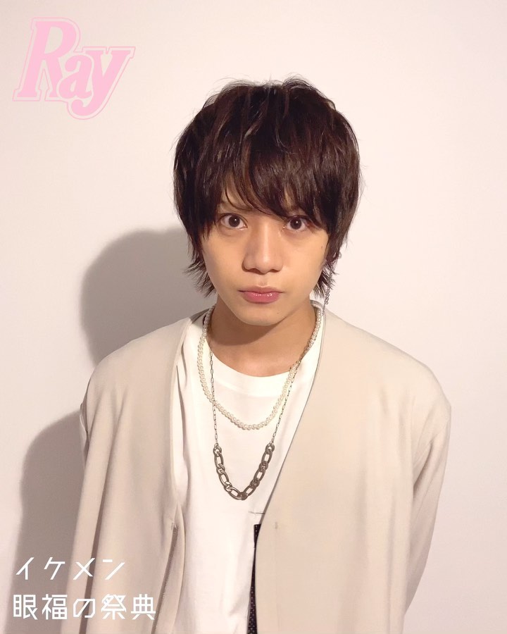 2 5次元舞台で沼落ちするファン続出 その目力にキュンなイケメン俳優がrayに登場 イケメン眼福の祭典21 企画から お待たせしました 佐藤流司くん Magmoe 2 5次元舞台で沼落ちするファン続出 その目力にキュンなイケメン俳優がrayに登場 イケメン眼福の祭典21 企画から お待たせしました 佐藤流司くん Magmoe