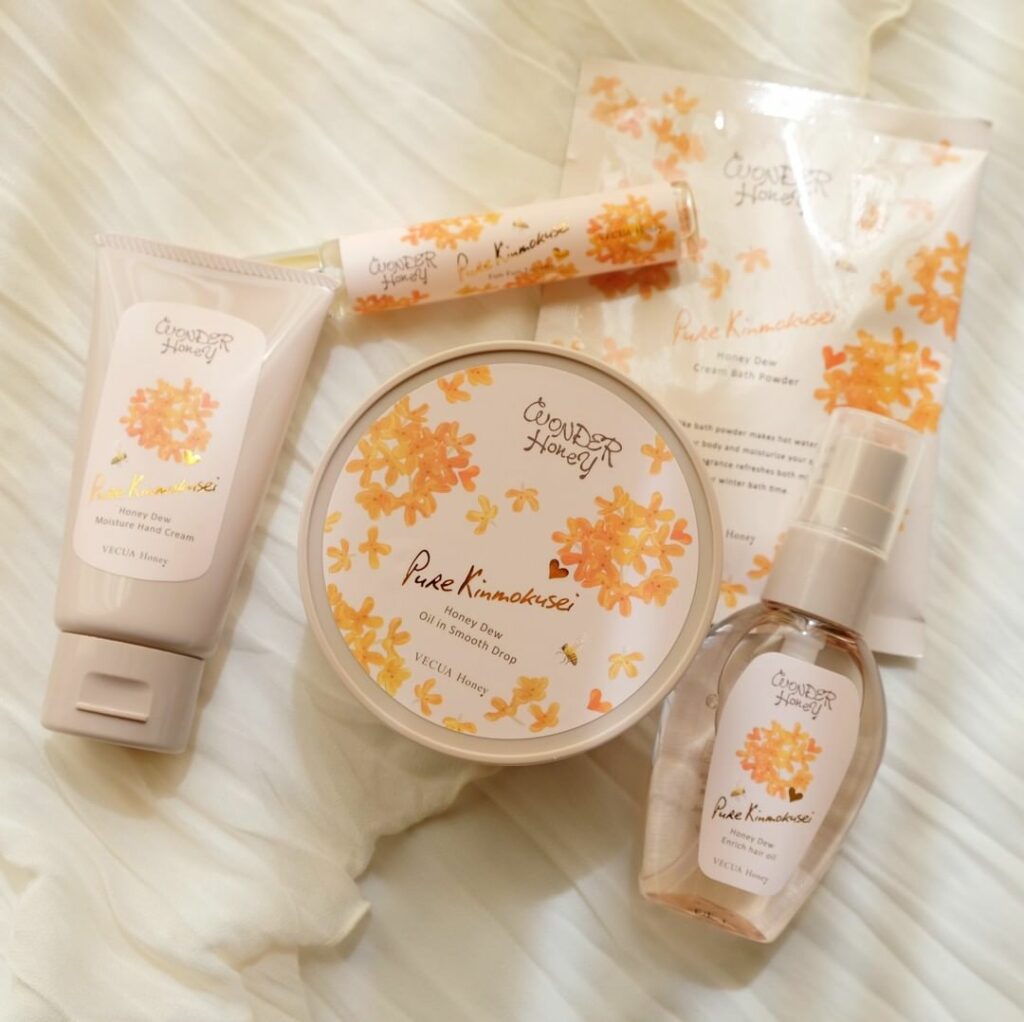 金木犀の香りに癒される #ベキュアハニー 秋の限定品で癒しのおうち時間を
秋を告げる香り、金木犀。今シーズンは、さまざまなブランドから金木犀の香りのアイテムが 金木犀の香りに癒される #ベキュアハニー 秋の限定品で癒しのおうち時間を
秋を告げる香り、金木犀。今シーズンは、さまざまなブランドから金木犀の香りのアイテムが