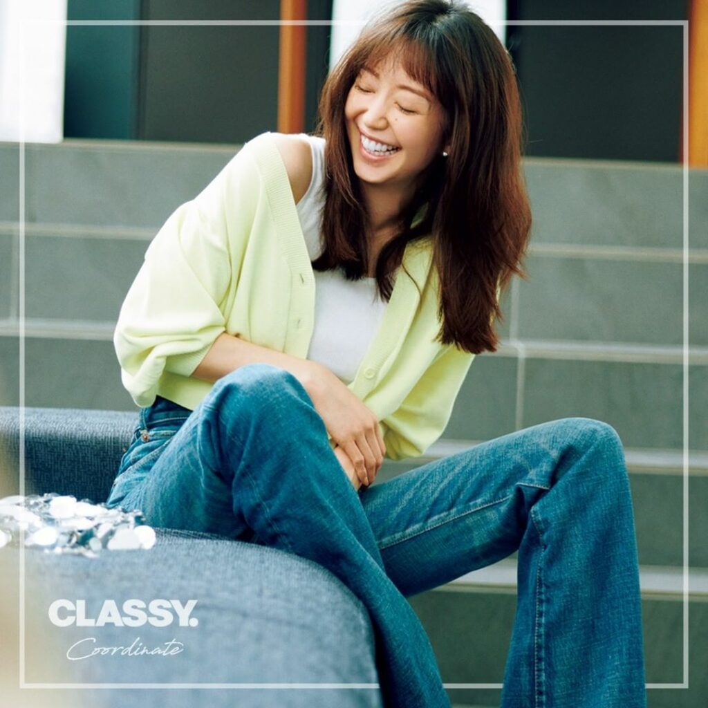 #CLASSYコーデ図鑑
【涼しくなってきた今の時季に！
夏服＋カーディガンコーデ】

／
何枚目のコーデが好きですか？
コメントで教えてください
＼

気づけ