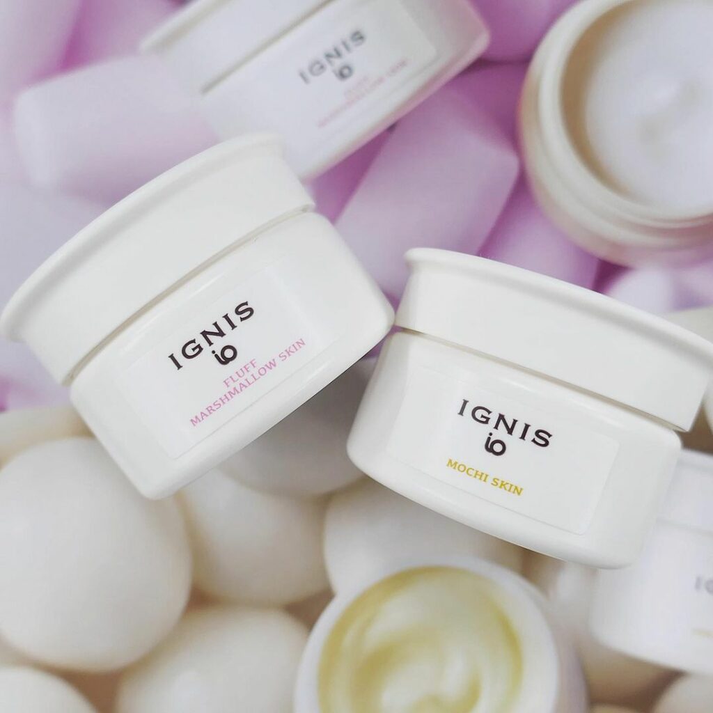「イグニス イオ」から、見た目も肌の質感も触り心地も塗るだけで変わる、ユニーク＆新感覚の2つのクリームが登場します！

◆画像1枚目左、画像2枚目
「イグニス