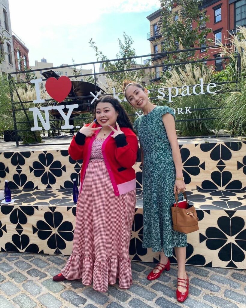 ELLEgirl UNIのベイカー恵利沙ちゃんがニューヨークファッションウィークに参加中 ケイト・スペード ニューヨークのショー会場では渡辺直美さんにインタビュ