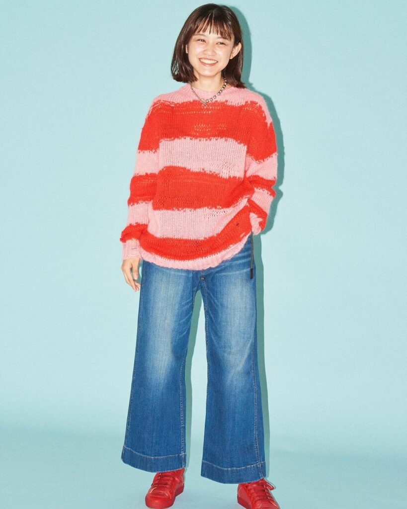 【チャーミング・バスターズ・クラブ】
〈グラミチ〉のワイドデニムパンツをを私服と合わせてコーディネート！機能性抜群の5ポケットワイドパンツは、柔らかい肌触りで着