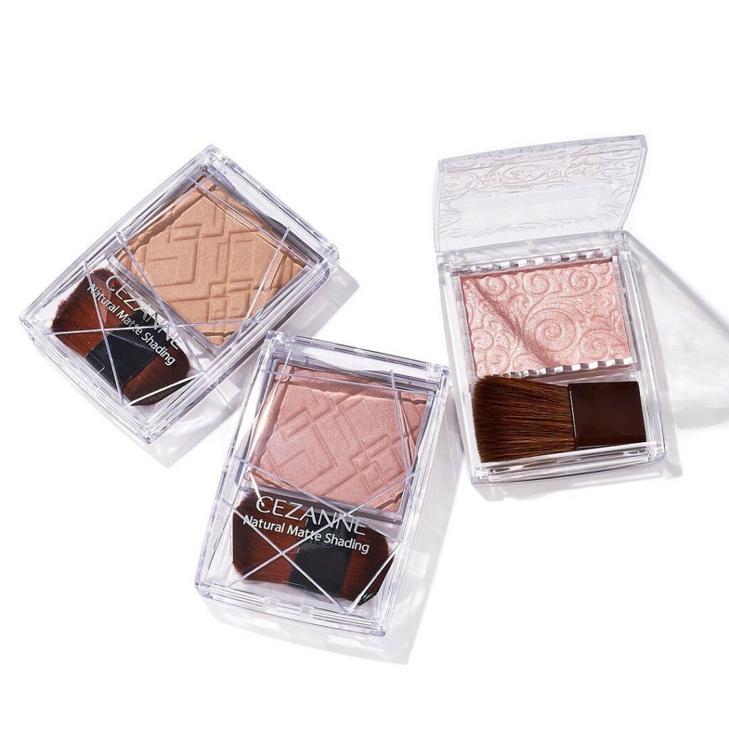 血色感をハイライトで叶えます

【セザンヌ】から新作シェーディングとハイライトの新色が登場！

パールグロウハイライト
新1色 660円（税込）

まばゆいツヤ