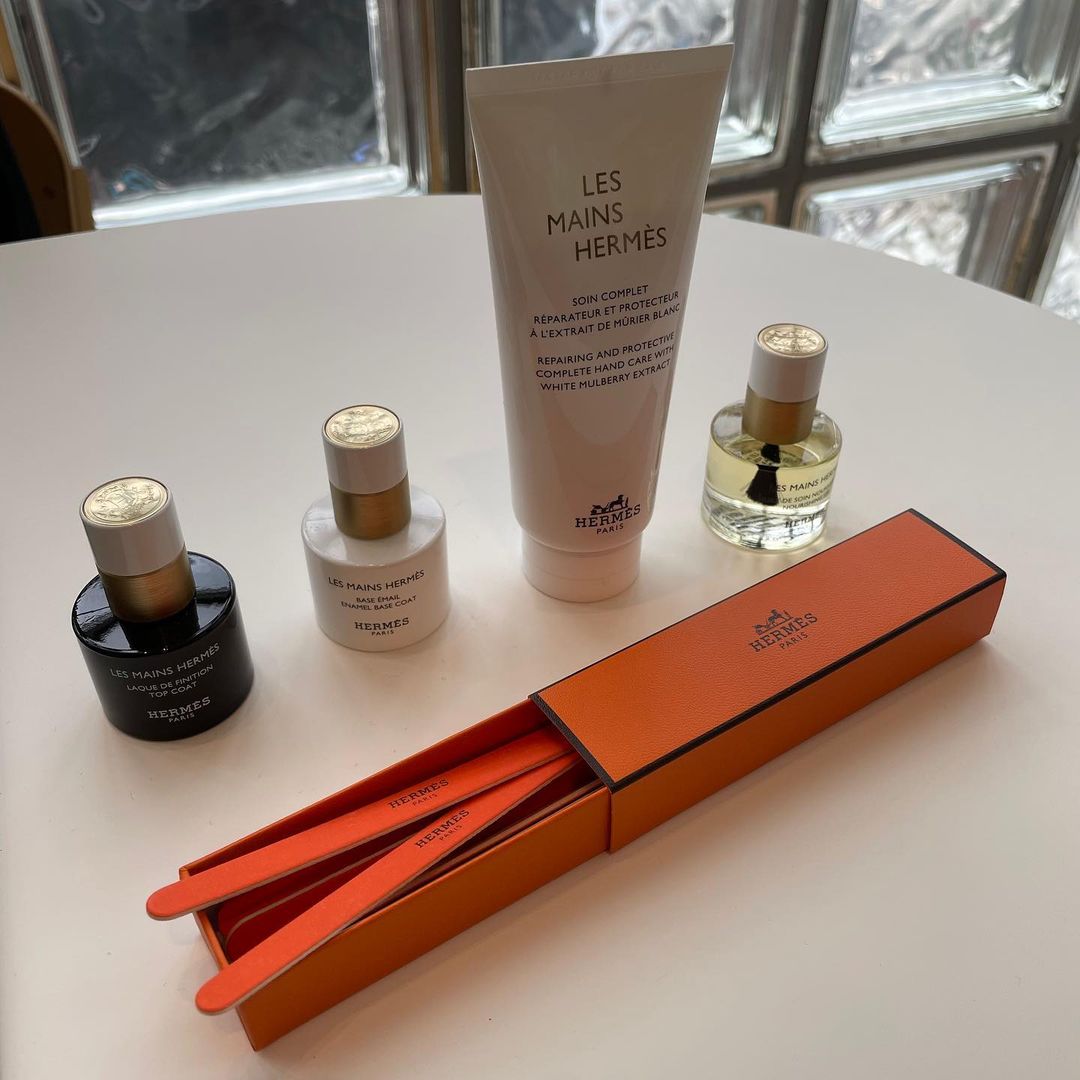 エルメス のネイルアイテムに注目美しい指先を叶えるコレクション10 発売 エルメス銀座店 エルメス オンラインブティックでは10 15より先行発売 Magmoe
