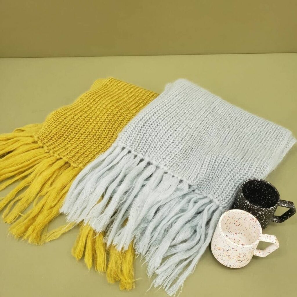 美的12月号NEWS SPECIAL EDITIONは、 #NEWS のカバー＆スペシャルグラビア12ページの特集「冬と僕と君と」。冬の色が似合うギュギュっとし