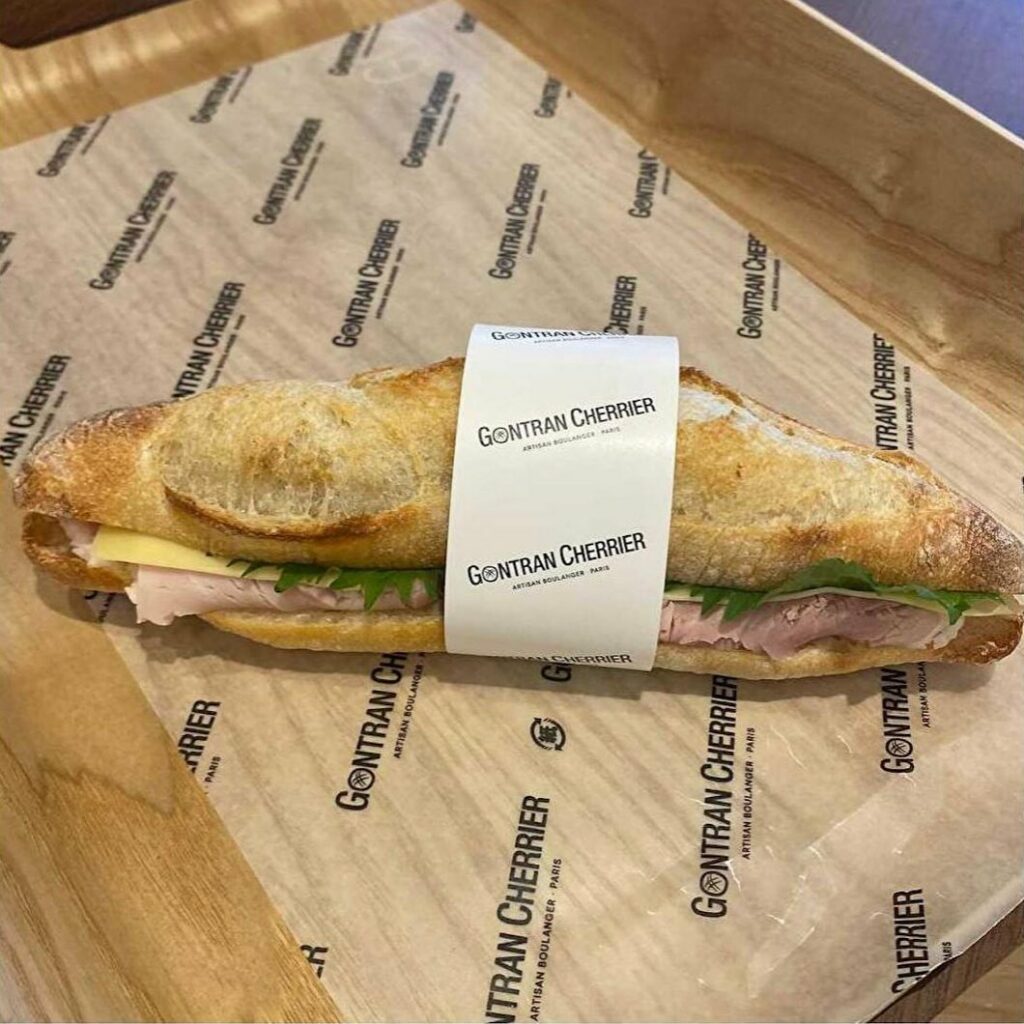 エディターが魅了されているのは、7月に日本に再上陸した「ゴントラン シェリエ」のカスクルート

こちらは柚子バターと大葉を使った日本流アレンジがされていて、今ま