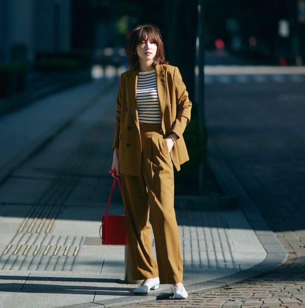 いよいよ今日はOggi12月号の発売日
発売にあわせてスタートする【OggiBOX】をぜひご紹介させてください!
.
自宅にいながら“似合う服“を試着&ショッピ いよいよ今日はOggi12月号の発売日
発売にあわせてスタートする【OggiBOX】をぜひご紹介させてください!
.
自宅にいながら“似合う服“を試着&ショッピ