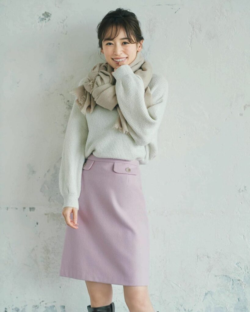 本日発売の美人百花12月号、もうチェック済みですか？

ストラの人気連載企画『明日の私に自信をくれる好印象服』では、冬に着たいドラマチックスカートを特集

メル