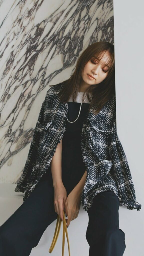 12月号の「CLASSY.Closet（ @classy_closet_official ）」
のテーマは、
「コーデの主役にしたい『洒落見えベーシック』」。