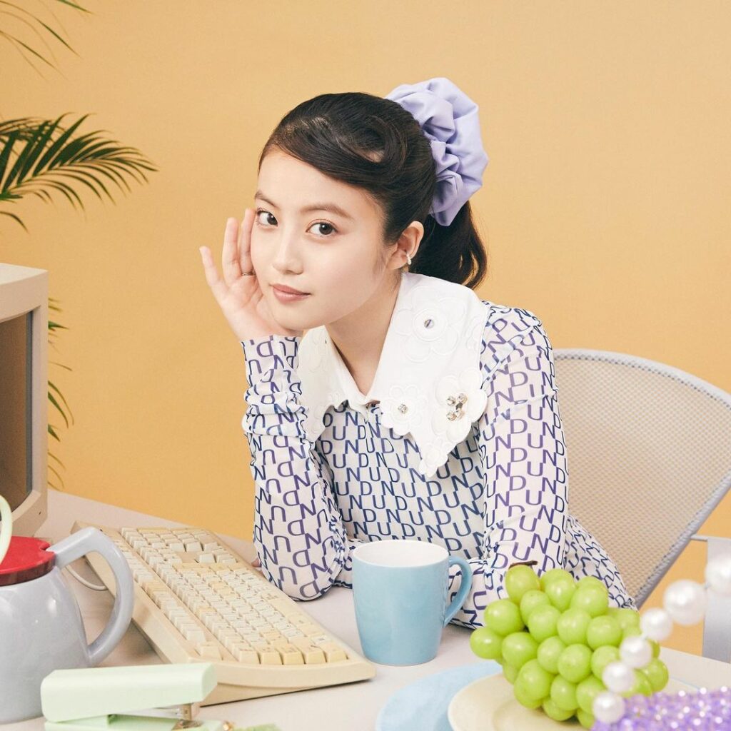 【FASIO×今田美桜×NYLON JAPAN】
オフィスレディ #今田美桜 のパーフェクトなまつ毛の秘密は、 #パーマネントカールマスカラハイブリッド 　NY