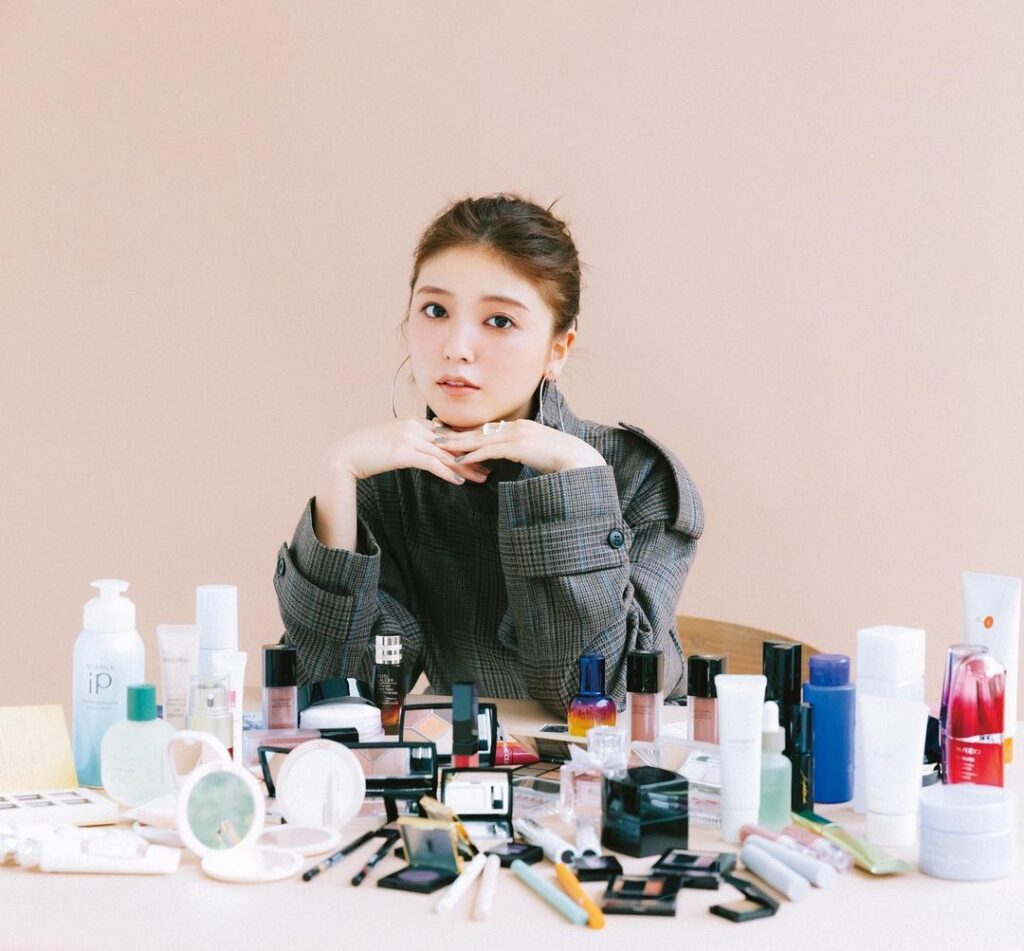 最愛♡OLコスメ大賞 2021 A/W が決定

発売中のwith12月号では、
プロ＋読者が部門別に選ぶ「みんなで決める！OLコスメ大賞」、
約170ブランド