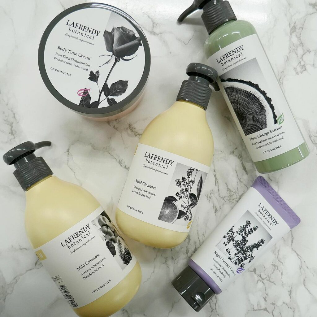 ＼CPコスメティクスのボディケアシリーズ「LAFRENDY botanical（ラフレンディー ボタニカル）」から新アイテムが登場します！／
新作は、アイテムの