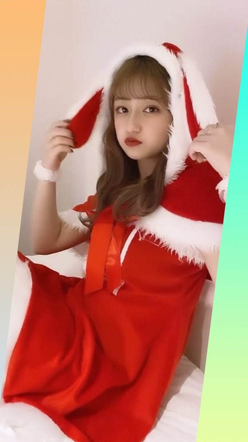 ⁡
#モデルプレスパワープッシュ
 " インスタ美女 "を紹介
￣￣￣￣￣￣￣￣￣￣￣￣￣￣
今回は…
ふわふわのうさ耳サンタショットがかわいい
⁡
m i y