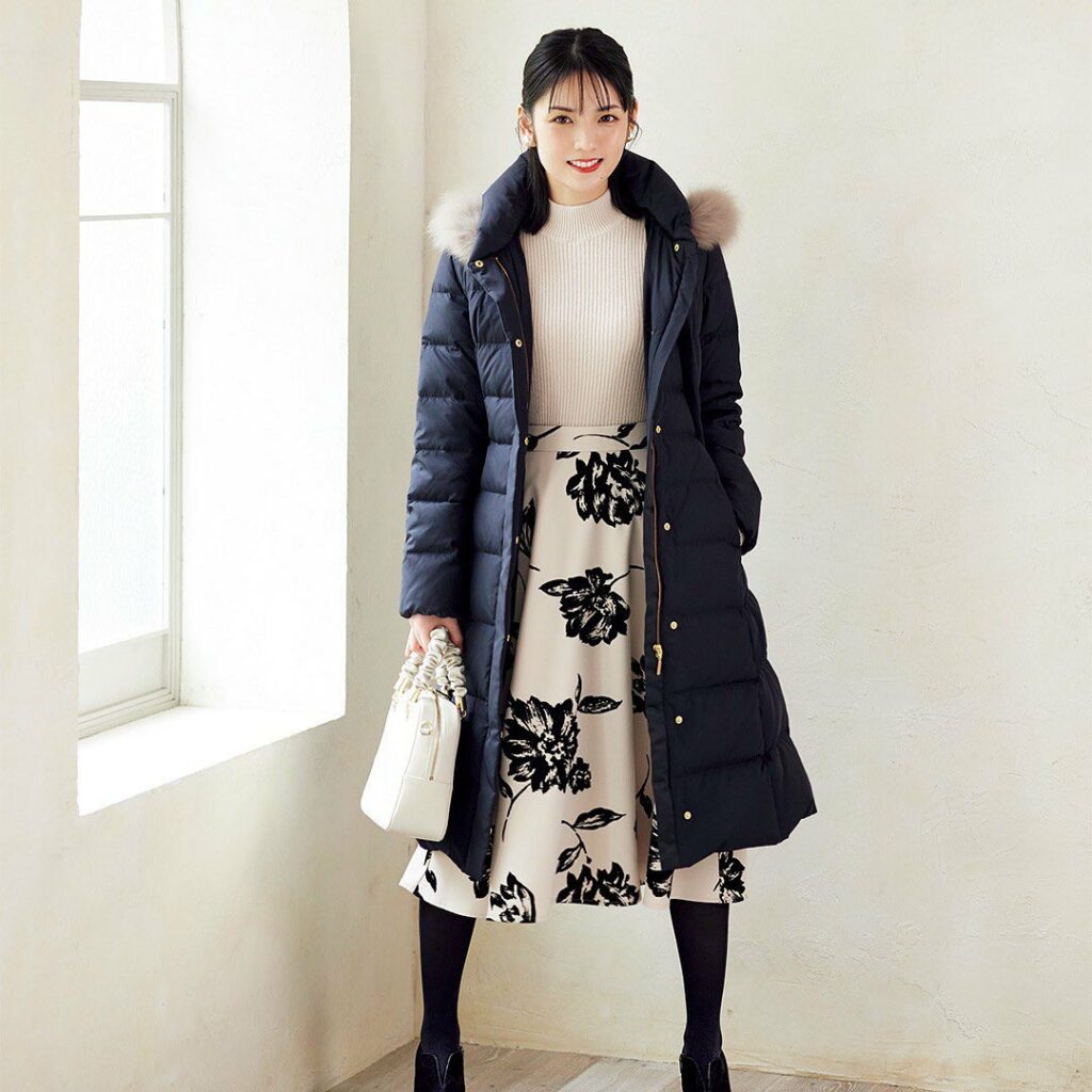 12月14日《毎日レディコーデ》

火曜日、今日の関東はグッと気温が下がって寒い朝ですね
他の地方のみなさんも、冬本番に備えてレディなダウンコートスタイルを作り