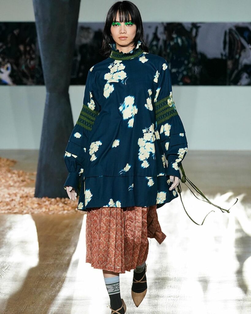 コレクションリポート：10周年の「ティート トウキョウ」がランウエイショー　小松菜奈も登場

岩田翔と滝澤裕史が手掛ける「ティート トウキョウ（TIIT TOK