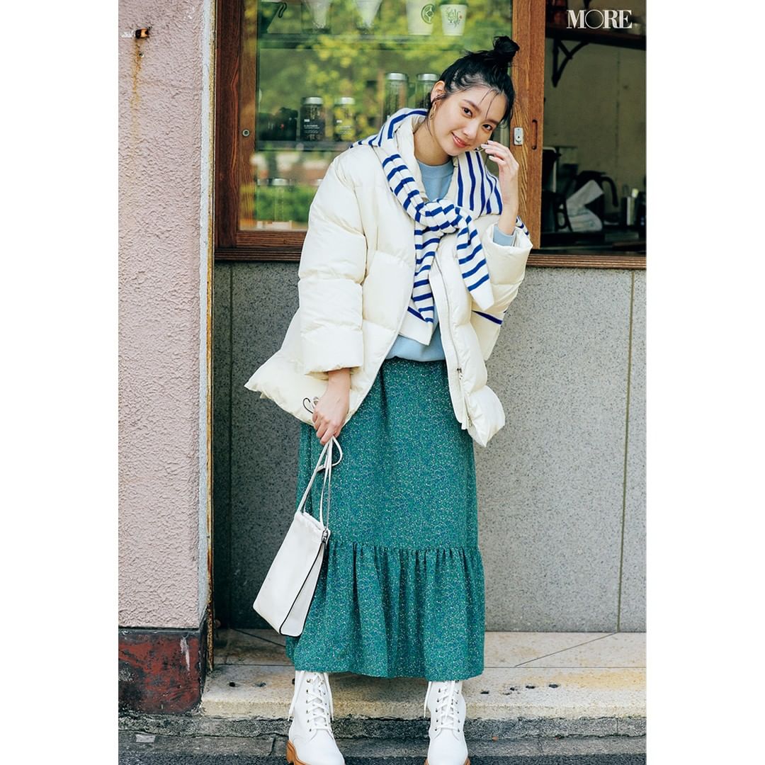 レトロな甘さが個性に 小花柄の冬コーデ ひとつあるだけでコーデが盛り上がって しゃれた印象も思いのまま 上手に選べば実はとってもおトクな 柄アイテムの Magmoe