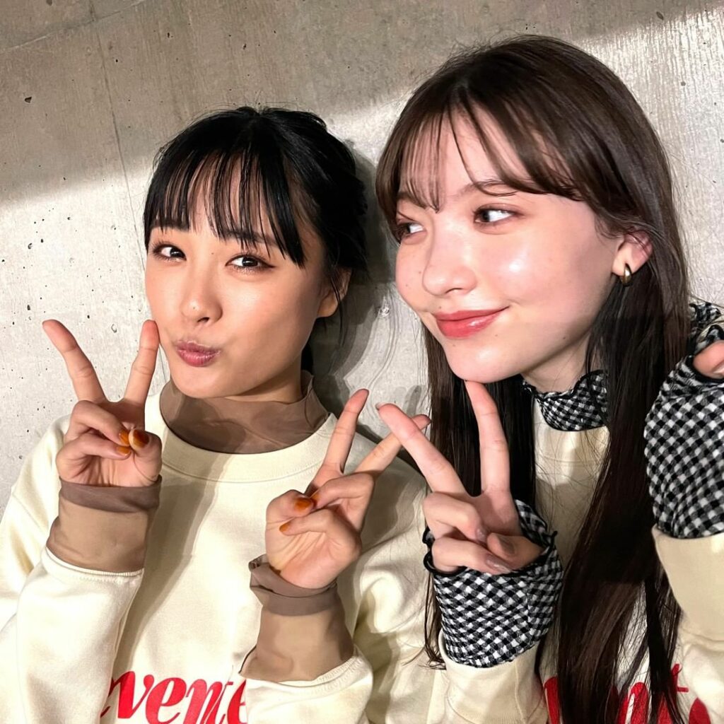 #ウインターカップ 閉幕〜
最終日は #雑賀サクラ が #大友花恋 ちゃん(応援団長)と男子の決勝戦を見守ったよ
#高校バスケ の日本一に輝いたのは…
 女 #ウインターカップ 閉幕〜
最終日は #雑賀サクラ が #大友花恋 ちゃん(応援団長)と男子の決勝戦を見守ったよ
#高校バスケ の日本一に輝いたのは…
 女