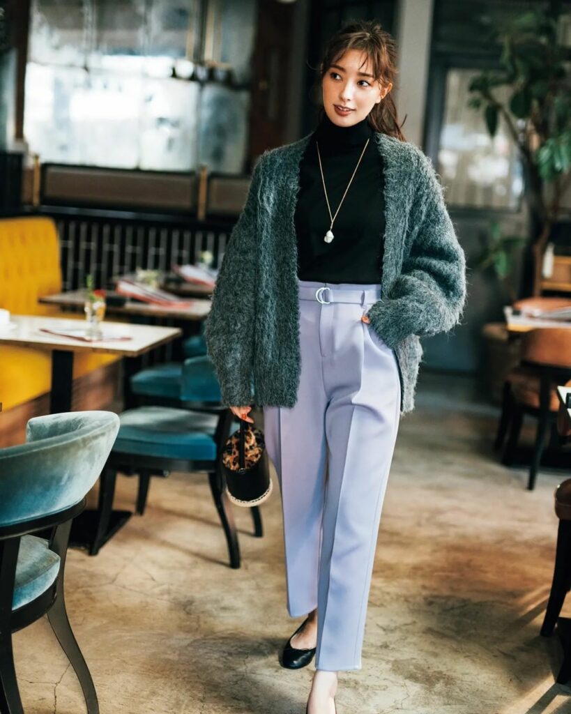 1月11日、今日の東京はくもり時々雨。最高気温7度、最低気温3度の予報です（気象庁調べ・17時発表）。

ときおり雨がぱらつきそうな今日のコーデは、ゆるっとはお