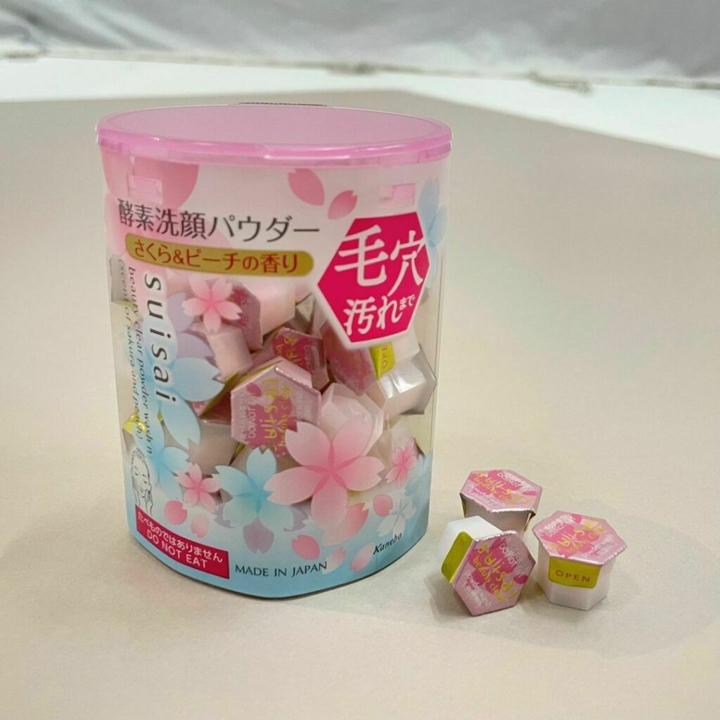 【 #suisai 】酵素洗顔パウダーに春の訪れを感じさせる「さくら＆ピーチの香り」が登場2/19数量限定発売。

大人気の酵素洗顔パウダーに、春限定の香り