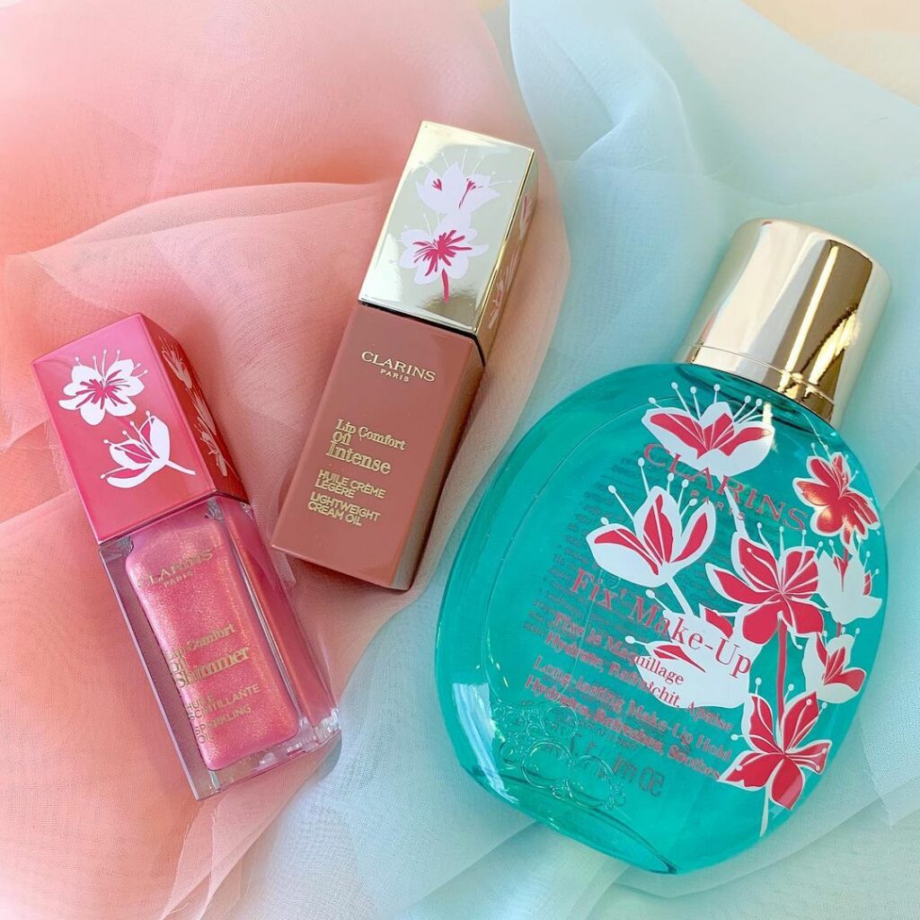 #クラランス スプリングコレクション人気アイテムが春仕様で登場！2/4発売、1/26より先行発売中。

春に花開くアジアゆかりのある植物、天人花（テンニンカ）に