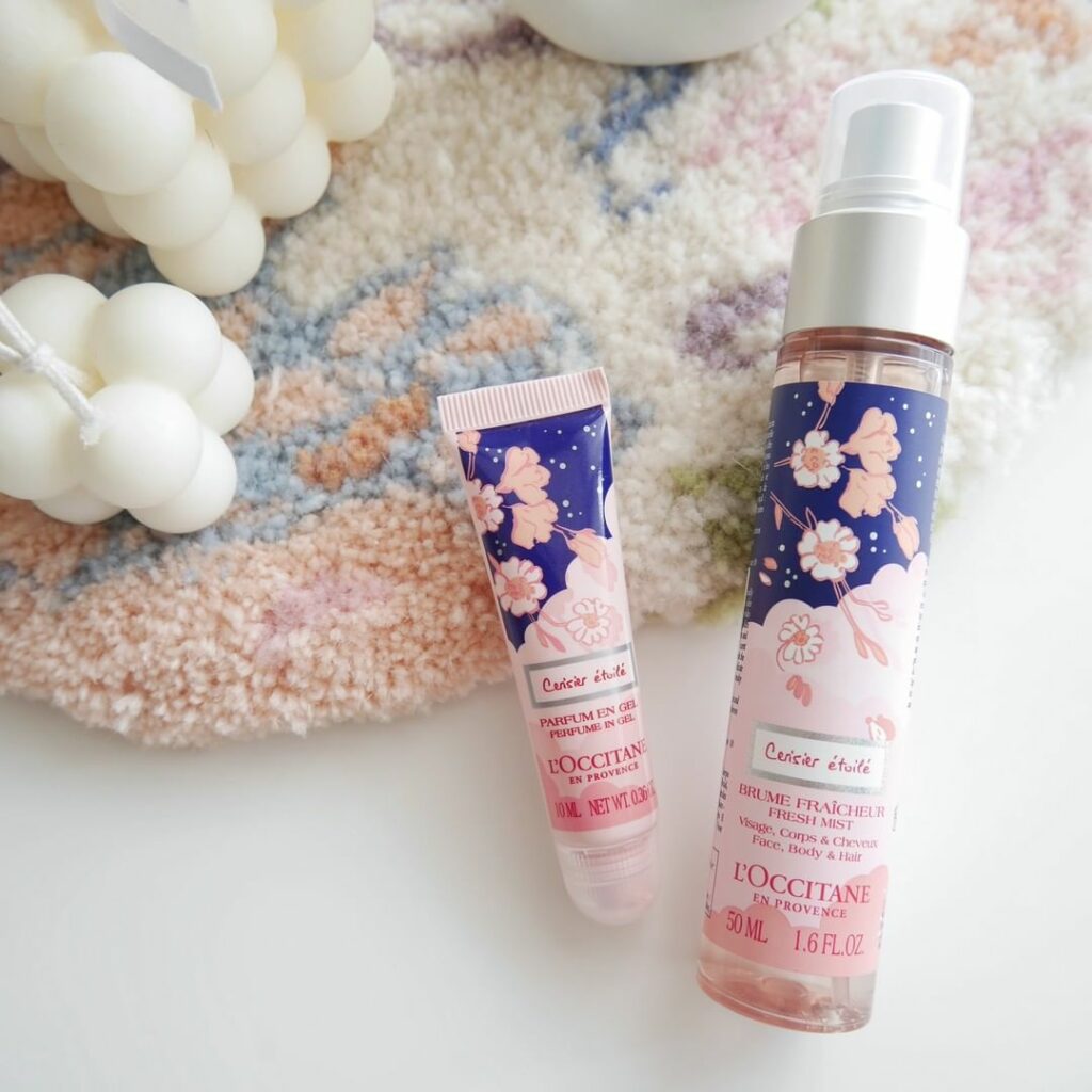 #ロクシタン から今年の春だけのサクラの香り“サクラサボン”が誕生
清々しいサボンのフレッシュさに始まり、繊細でピュアなチェリーブロッサムやチューベローズの花 #ロクシタン から今年の春だけのサクラの香り“サクラサボン”が誕生
清々しいサボンのフレッシュさに始まり、繊細でピュアなチェリーブロッサムやチューベローズの花