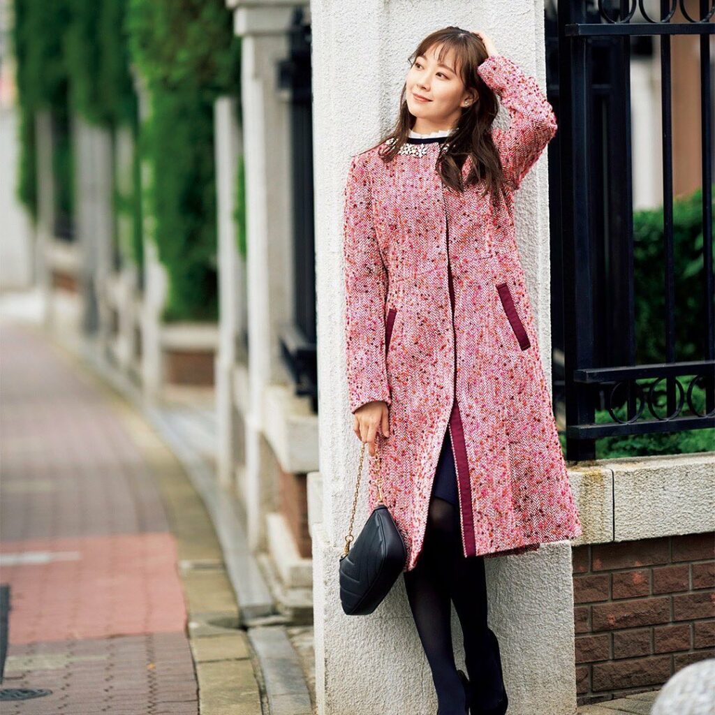 2月6日《毎日レディコーデ》

日曜日
冬はつい暗い色が増えてしまうけど、ツイードのドレスコートを着て、街でみんなを振り返らせて

※アイテムの詳細は美人百花.