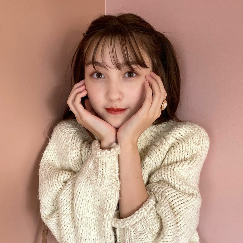 ツインテのアオアオ

表情にきゅん
コーデの全身が見える写真は1月13日の @seventeenjp_lookbook 投稿をチェックしてね

#Sevente