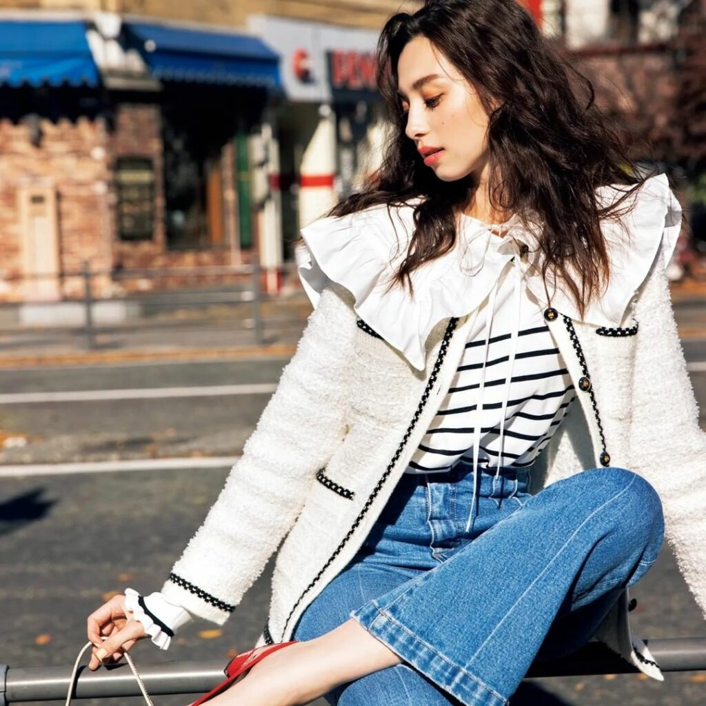 2月26日、今日の東京は晴れ。最高気温14度、最低気温1度の予報です(気象庁調べ・17時発表)。
最高気温14度と、暖かな青空が広がりそうな今日のコーデは、気 2月26日、今日の東京は晴れ。最高気温14度、最低気温1度の予報です(気象庁調べ・17時発表)。
最高気温14度と、暖かな青空が広がりそうな今日のコーデは、気