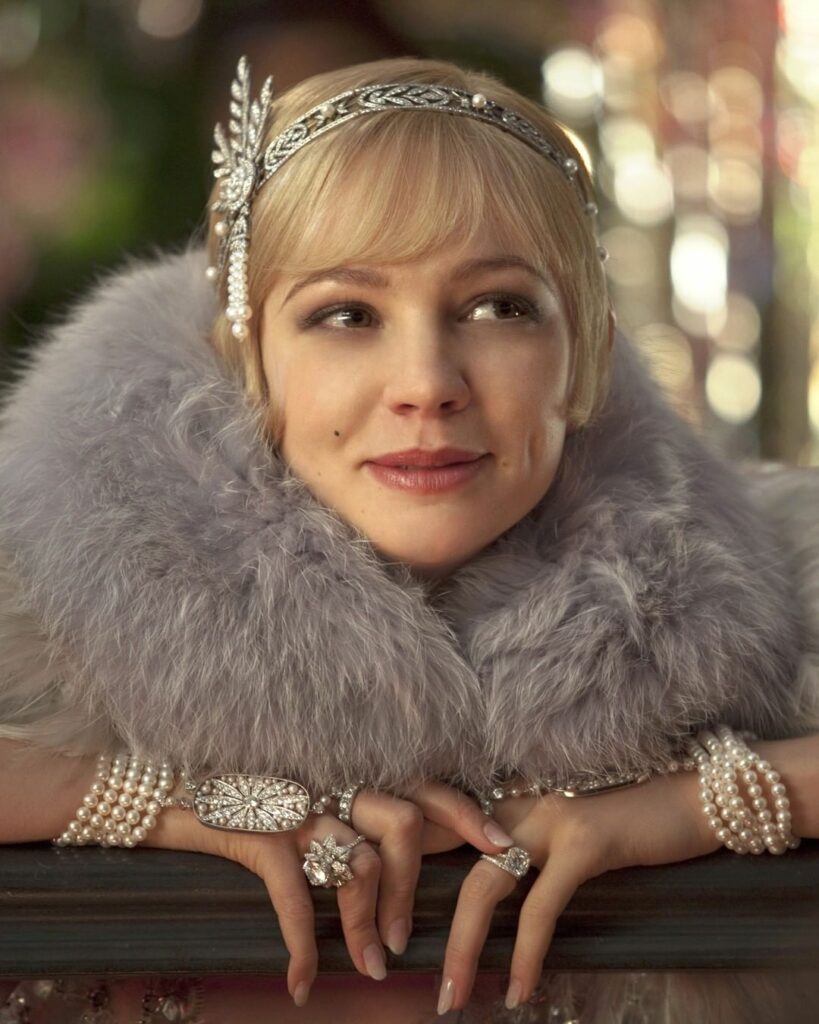 映画『華麗なるギャツビー』でキャリー・マリガンが披露したゴージャス＆レトロなファッションを振り返り
「もう一度観たい！」思ったらコメントにを書いて

F・スコッ