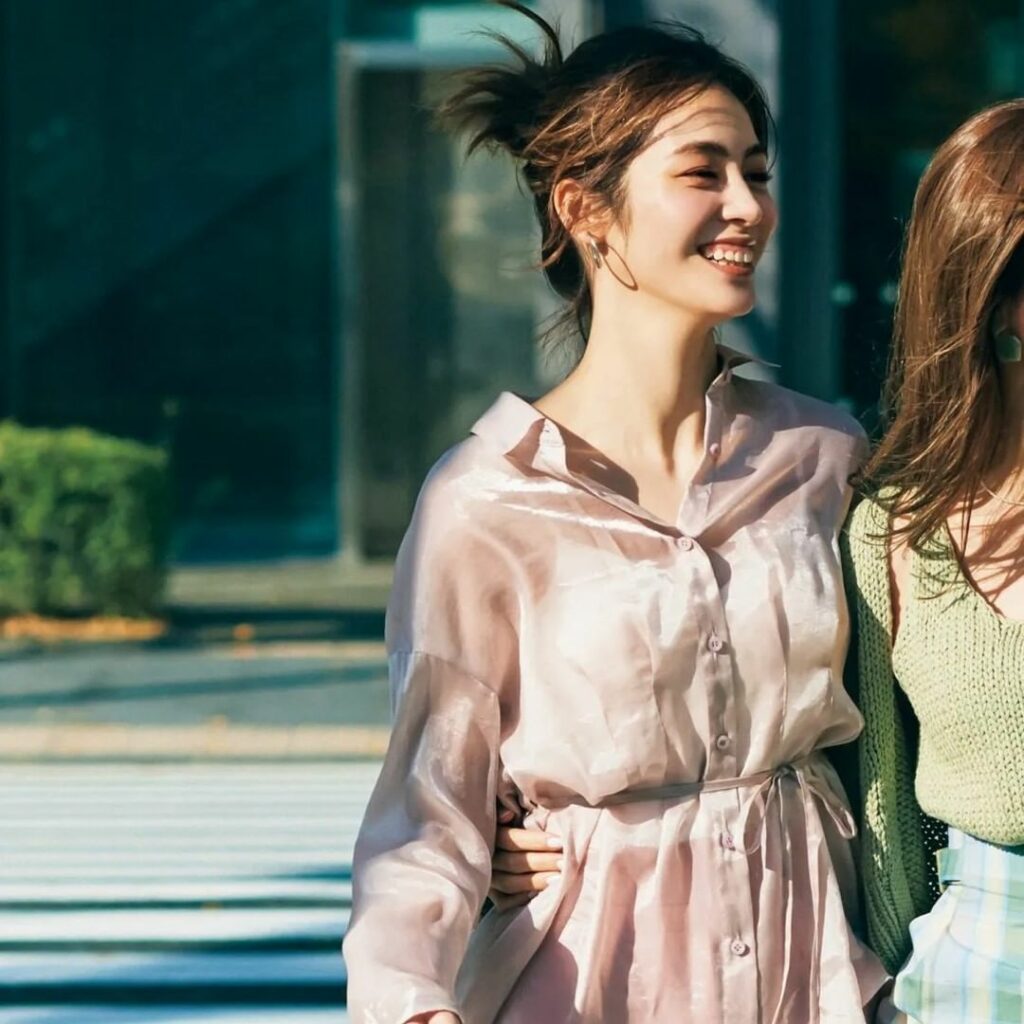 3月13日、今日の東京はくもり時々晴れ。最高気温18度、最低気温8度の予報です（気象庁調べ・17時発表）。

引き続き日中暖かな日差しが期待できそうな今日のコー