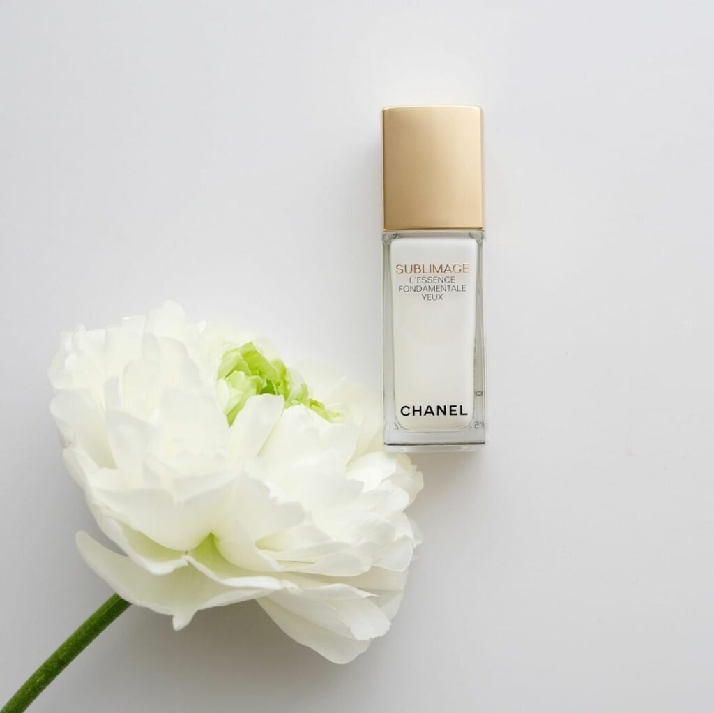 【#シャネル】目もとの全方位にアプローチプレミアムなアイセラムが登場

━━━━━━━━━━━━━━━━━━
■シャネル
サブリマージュ レサンス フォンダモン