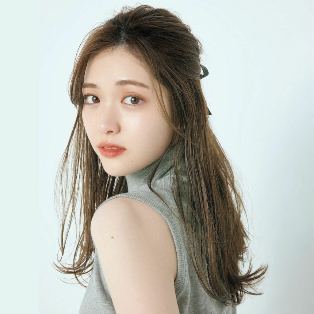 【このヘアアレンジが好き、と思ったらいいね＆をコメントしてください】

女友達にホメられたい　Aラインハーフアップ

松村沙友理さんいわく「裾に向かって広がる、