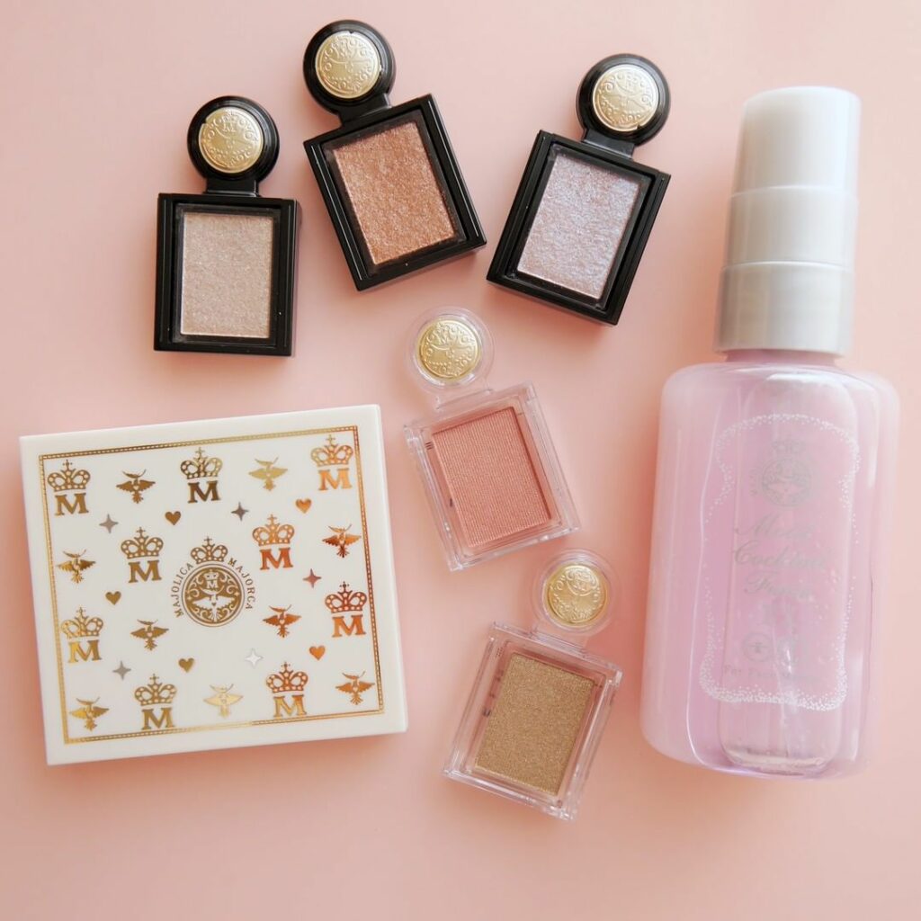 【本日情報解禁】#マジョリカマジョルカ より単色アイシャドウの新色＆限定色・専用ケース・ラメ落ちまで防ぐフィクサーが4/21に登場します

写真2枚目
━━━━