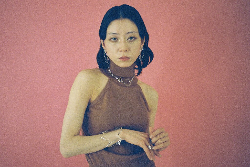 発売中の『装苑』5月号
特集は「今と、これからのファッションについて。」

装苑編集部がキャッチした、今注目したい情報やアイテムを紹介する連載「CATCH UP