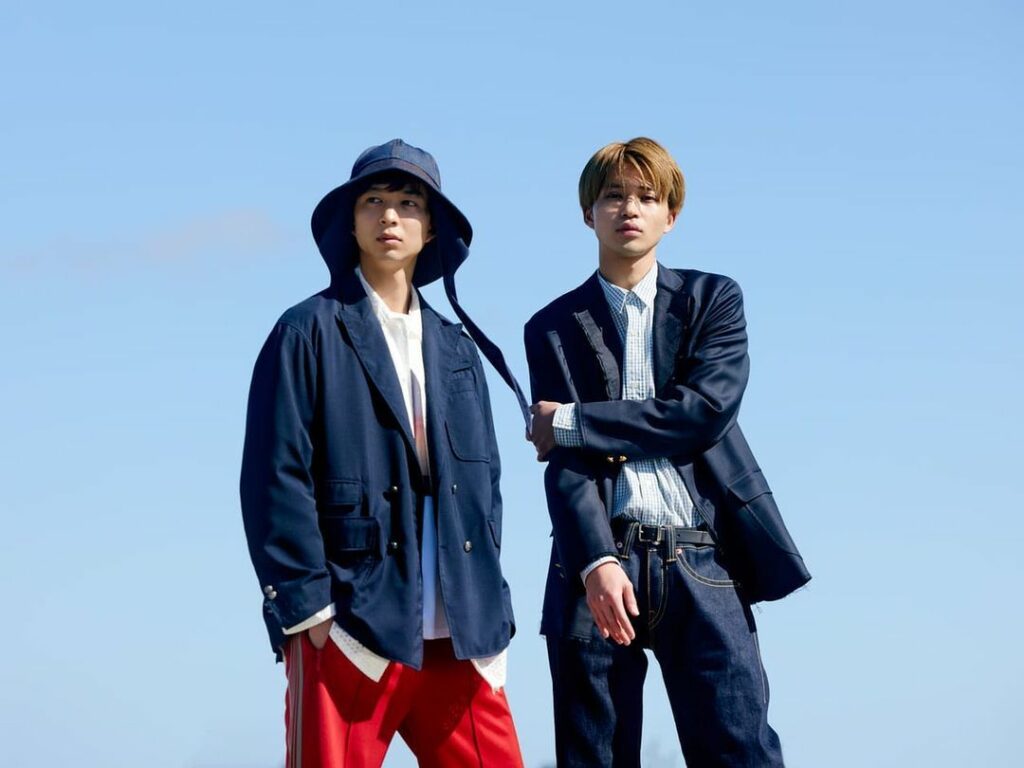 ネイビーブレザーの、今季らしい着こなし方って？【春のトレンドアイテム着こなしA side/B side Vol.1】

この春、メンズノンノが注目するトレンドキ