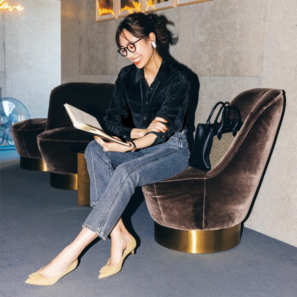 /
このコーデを真似したいと思ったら、
コメントにをください!
\
.
4月27日(水)、
通勤でデニムを穿くなら、
黒に近い「チャコールグレー」がお /
このコーデを真似したいと思ったら、
コメントにをください!
\
.
4月27日(水)、
通勤でデニムを穿くなら、
黒に近い「チャコールグレー」がお