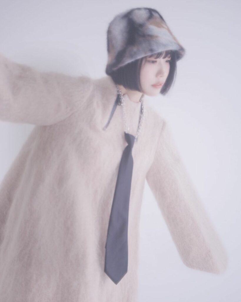 あのさんに聞いたネオかわいい論
「完璧に整ったものよりも、何かが欠けているものに“ネオかわいい”を感じます。僕は、人の歯がすごく好き。綺麗にそろっているのも魅力