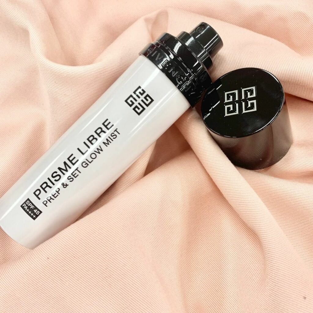 ジバンシイ プリズム・リーブルシリーズから、ミストが新登場1本で、化粧下地、日焼け止め、仕上げ、メイク直しができちゃう万能アイテム

4つの色構成でおなじみのル