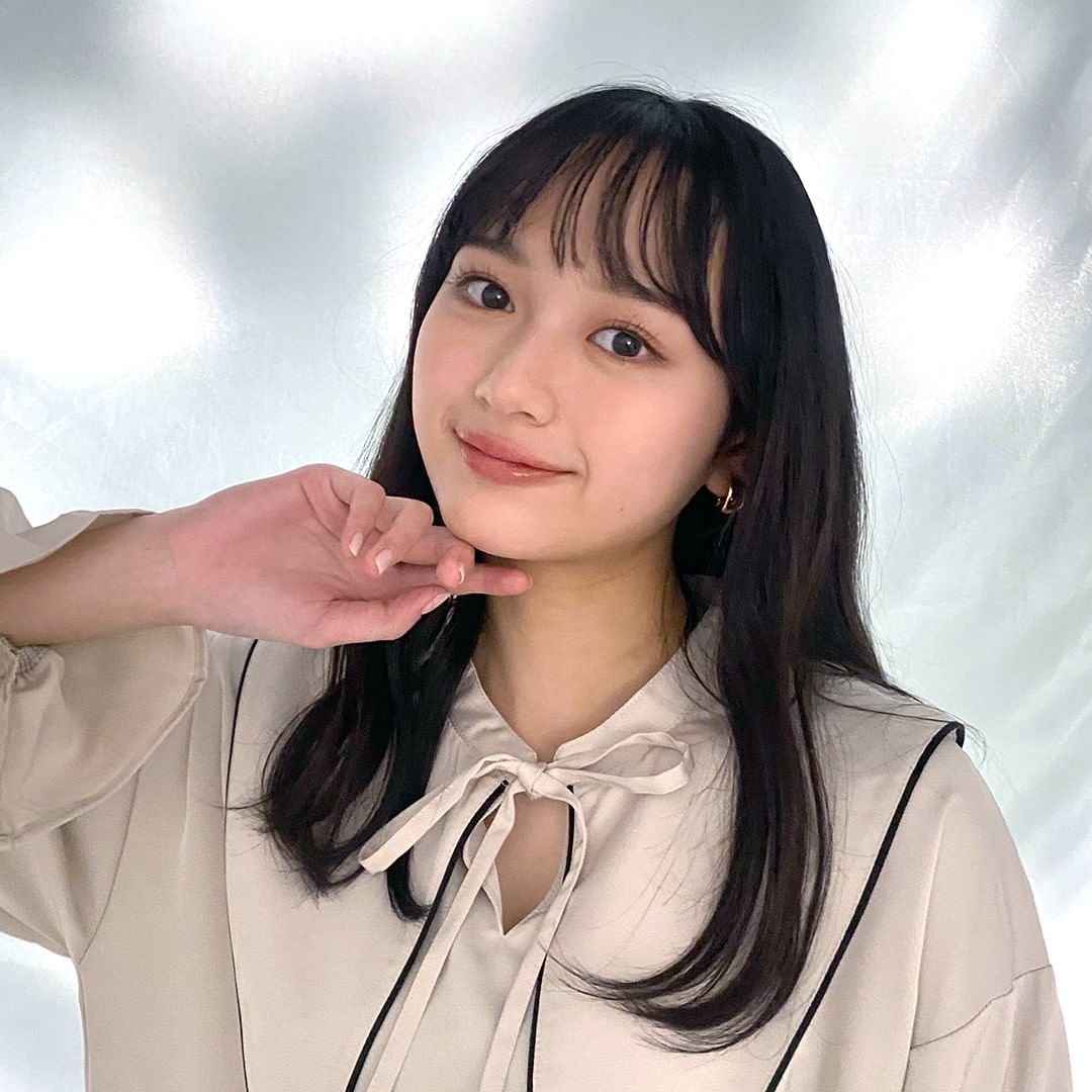 加藤栞 の美が加速してる Seventeenjp Lookbook で先月4 12 15にアップした ワンピコーデ企画のオフショットです かとしお Magmoe