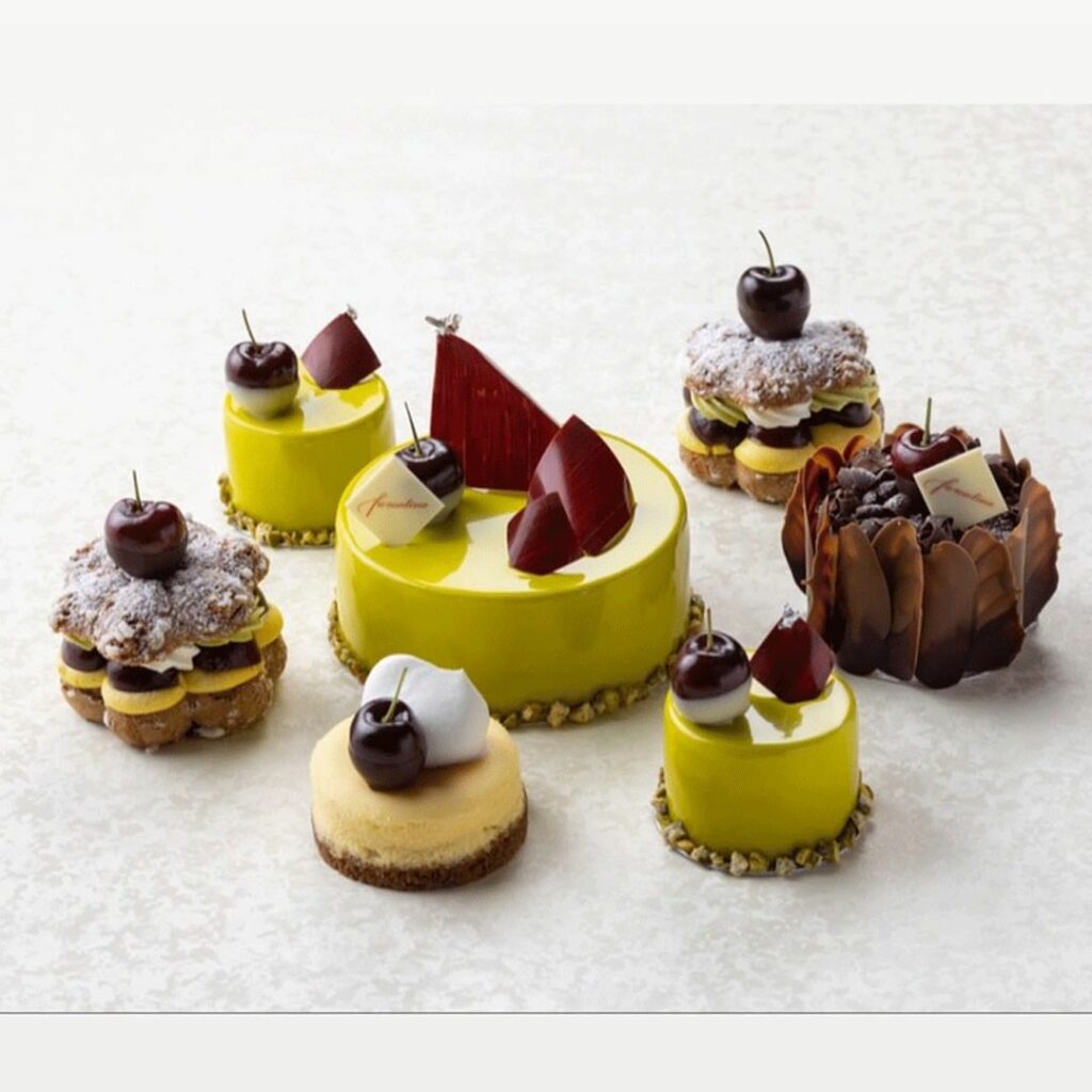 食べたい！ と思ったらコメントに「」をください♪

グランド ハイアット 東京が、大人気のチェリーをつかったスイーツコレクションを販売！
ピスタチオの濃厚なムー