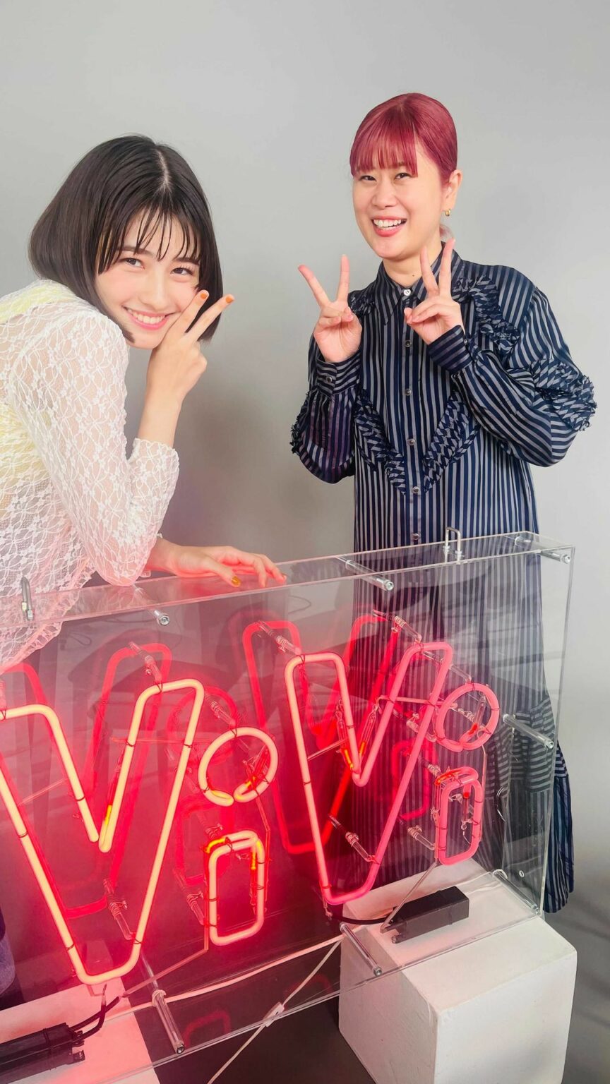 ＼Qoo10メガ割で何買う？／
さくら＆ヘアメイクGeorgeさんがおすすめの韓国コスメをご紹介

トレンドのカラーメイクの方法や失敗しないテクも教えちゃいます