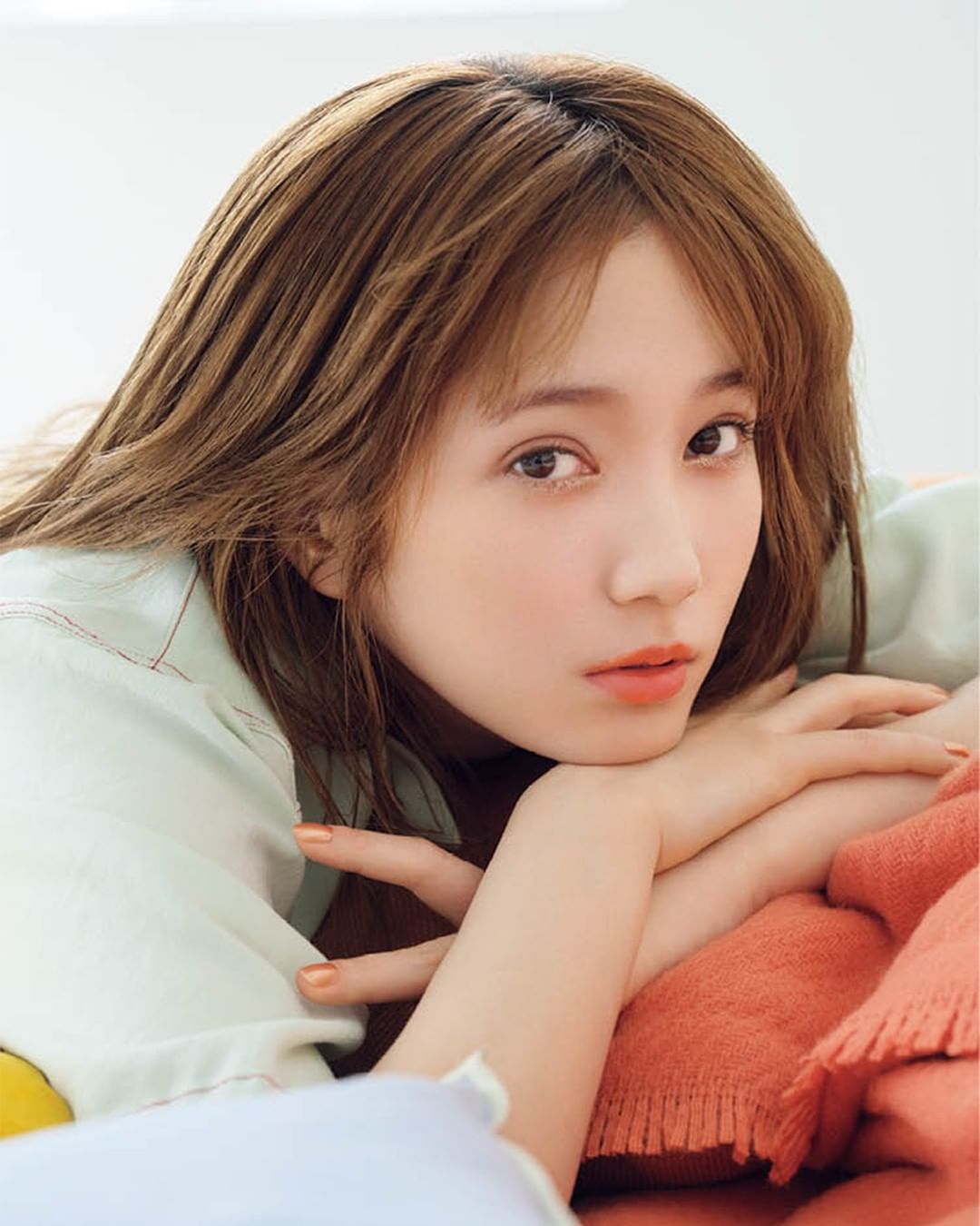 イガリシノブ 本田翼 おうちメイクに Suqqu 夏限定リップがイチオシ オフの日はメイクをしなかったり 軽めにすます人も多いかもしれないけれど お休 Magmoe