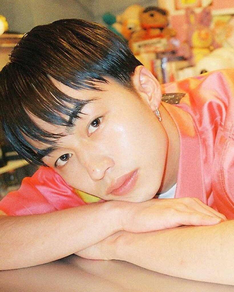 高橋侃がVOGUE GIRL副編集長と本音のボーイズトーク

今回は、美容師を経て俳優になった高橋侃が登場雰囲気ある佇まいで業界内でも注目を集める彼に、NHKの