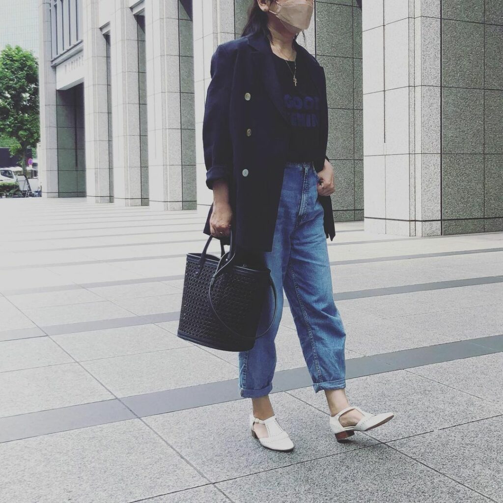 五明さん・サトカナさんコラボアイテムで丸の内へ【LEEマルシェで買える!】
つねにカジュアル大好きなのですが
この日は丸の内にある素敵なホテルでジュエリーの展 五明さん・サトカナさんコラボアイテムで丸の内へ【LEEマルシェで買える!】
つねにカジュアル大好きなのですが
この日は丸の内にある素敵なホテルでジュエリーの展